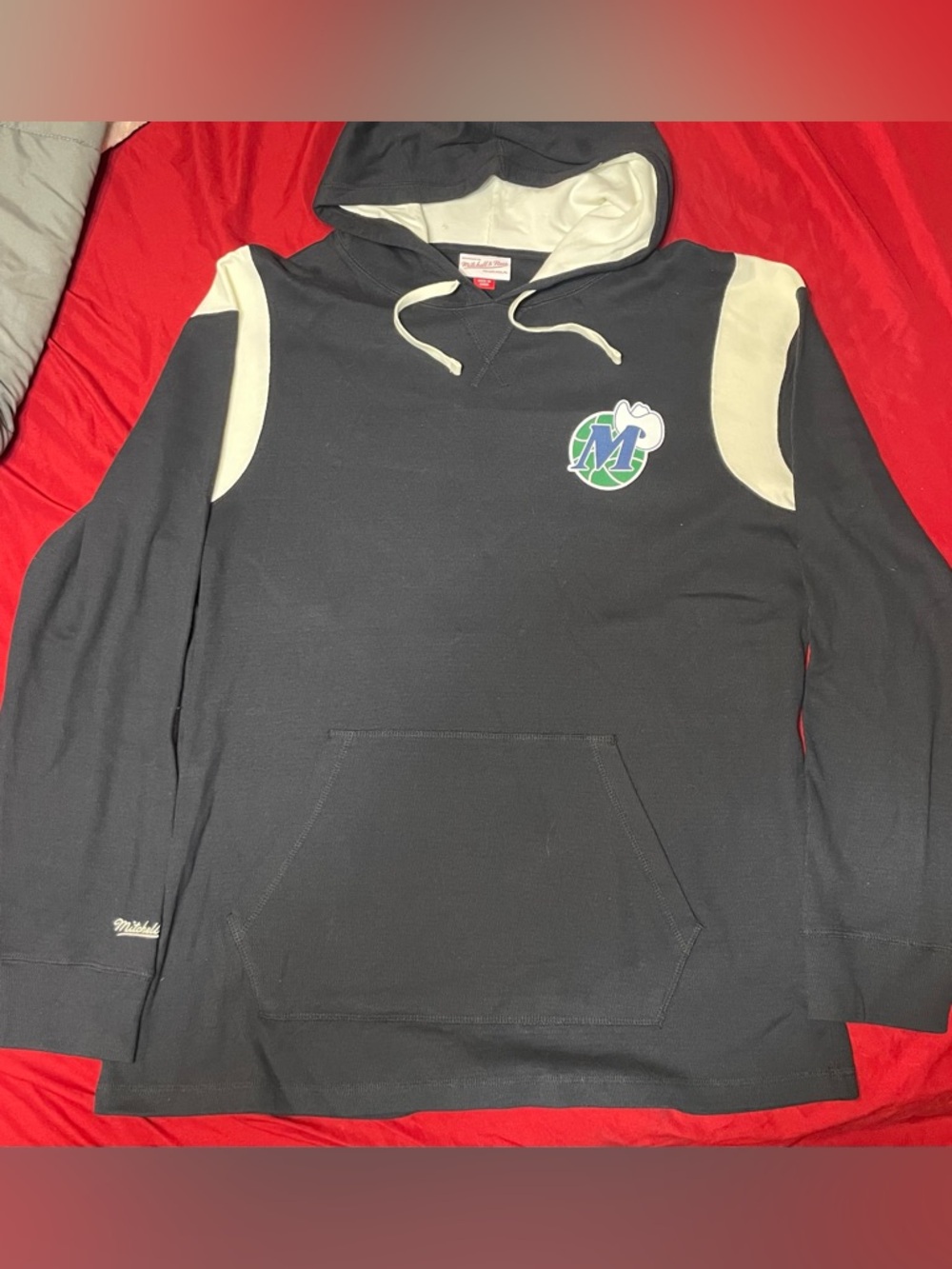 Dallas Mavericks MitcheIl & Ness Black and White Hoodie w/ Cool Logo Large NWOT